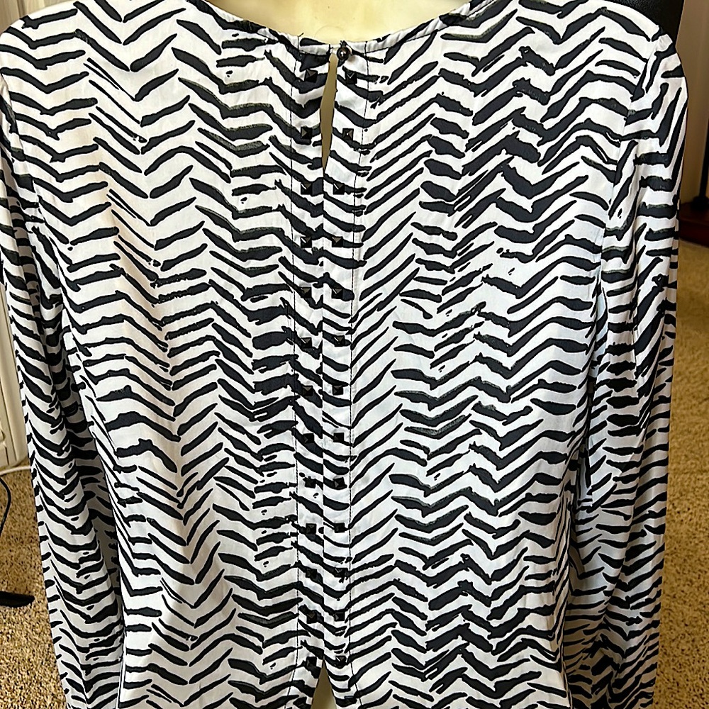 Sioni Long Button Sleeve Black and White Shirt Blouse Top **Size S** - Picture 4 of 5